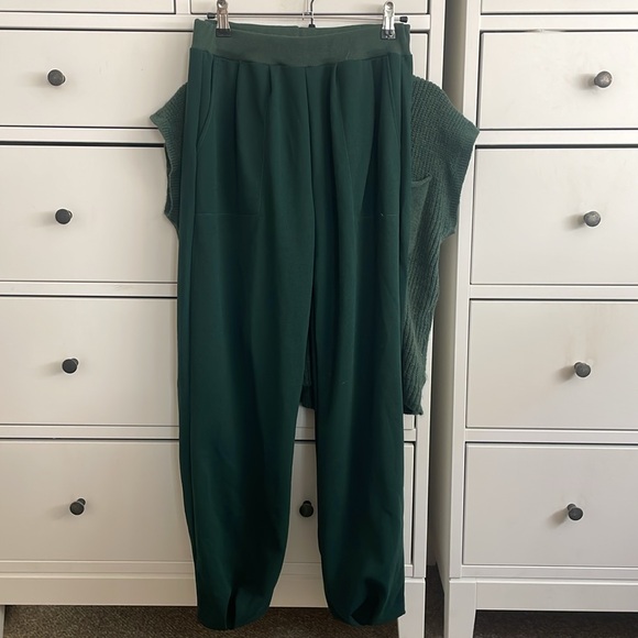 Green Matching Set - Picture 3 of 3